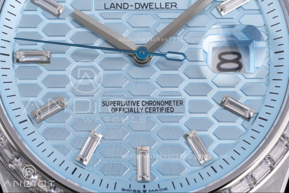 Land Dweller 127336 SS ESF Ice Blue Dial On SS Bracelet A7135 — photo 4