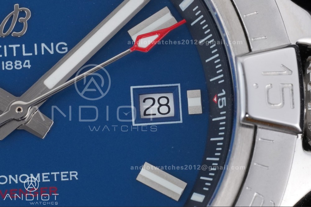 Avenger Chronometer 42mm SS BLSF 1:1 Best Version Blue Dial On SS Bracelet A2824 — photo 3