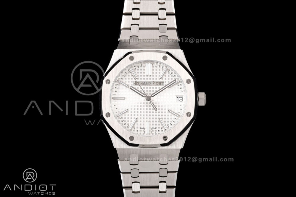 Royal Oak 15510 SS OCTA 1:1 Best Edition White Dial on SS Bracelet JH4302 Super Clone (Free Sprung) — photo 3
