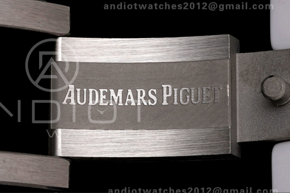 Royal Oak 41mm 15500 White Ceramic ZF White Dial on White Ceramic Bracelet SA4302 Super Clone (Free Sprung) — photo 20