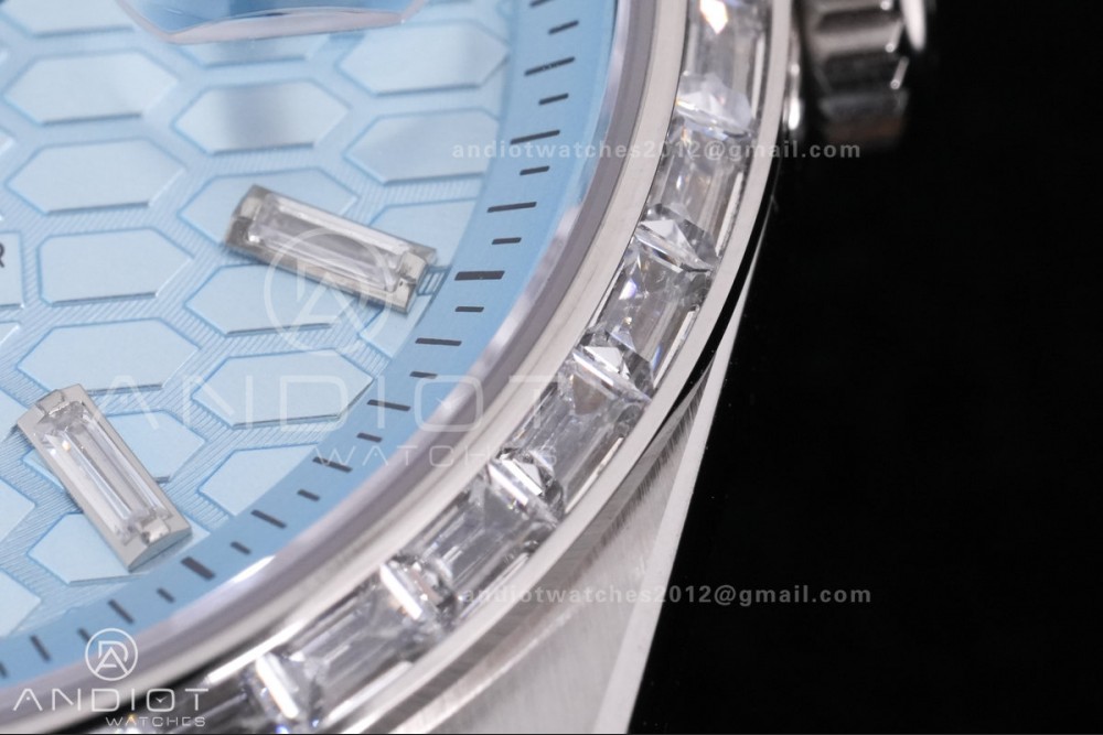 Land Dweller 127336 SS ESF Ice Blue Dial On SS Bracelet A7135 — photo 6