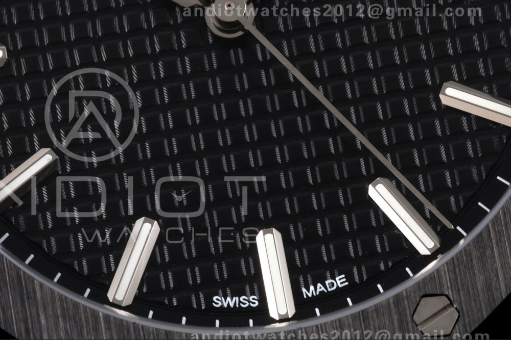 Royal Oak 41mm 15500 Black Ceramic ZF Black Dial on Black Ceramic Bracelet SA4302 Super Clone (Free Sprung) — photo 5