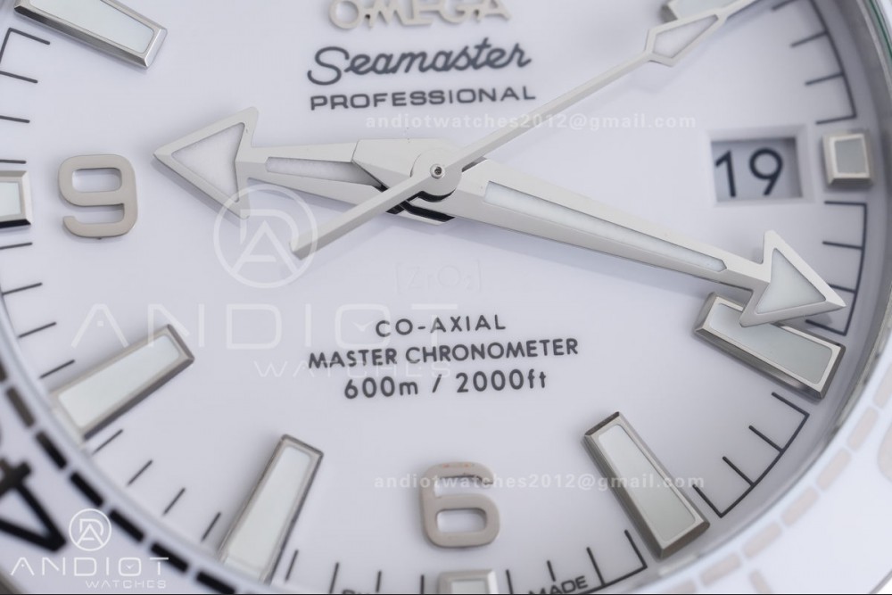 Planet Ocean 39.5mm White Ceramic Bezel SS VSF 1:1 Best Edition White Dial On White Rubber Strap Super Clone Asian 8800 — photo 4
