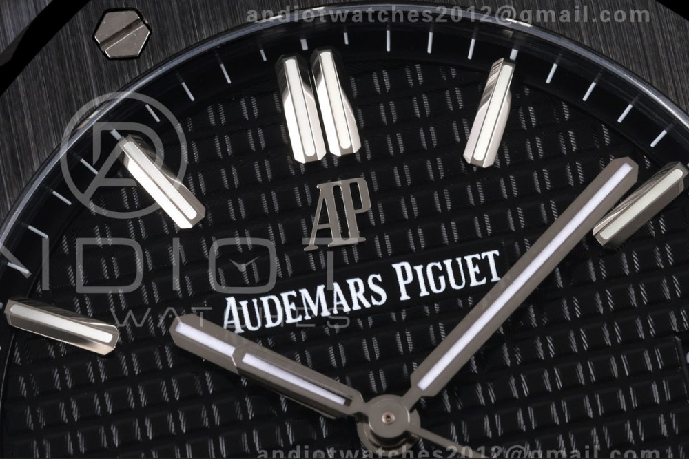 Royal Oak 41mm 15500 Black Ceramic ZF Black Dial on Black Ceramic Bracelet SA4302 Super Clone (Free Sprung) — photo 4