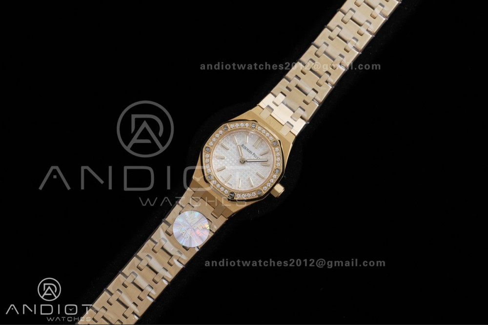Royal Oak 23mm YG MF 1:1 Best Edition White Dial Diamond Bezel on YG Bracelet Quartz — photo 2