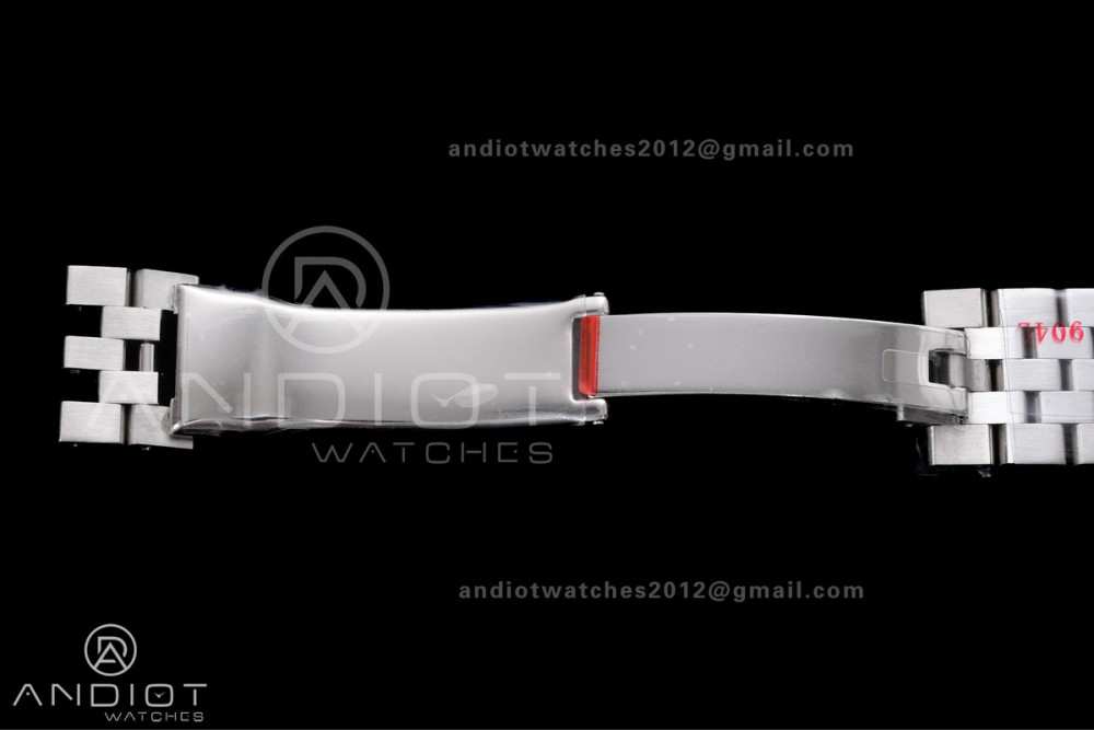 Land Dweller 127336 SS ESF Ice Blue Dial On SS Bracelet A7135 — photo 20