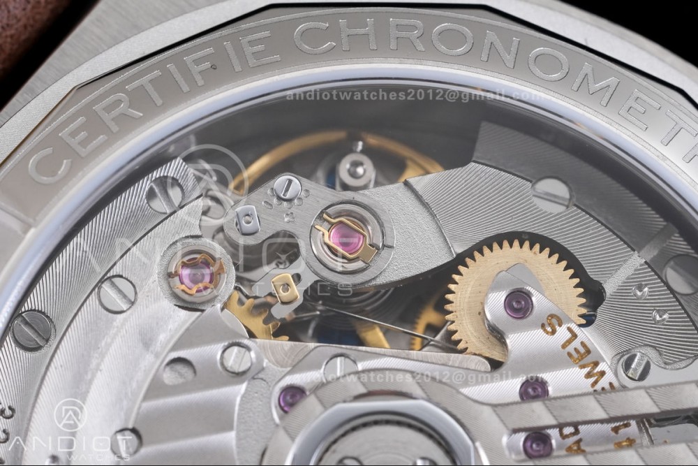 Super Chronomat B01 42MM RG/LE Black/Stk Dial BLF A7750 — photo 7