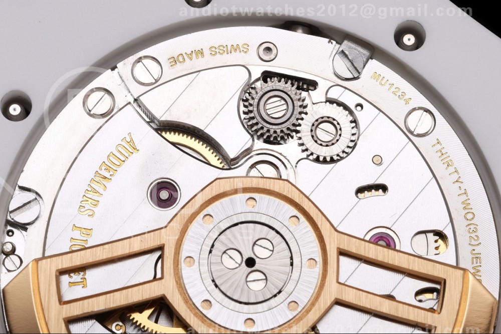 Royal Oak 41mm 15500 White Ceramic ZF White Dial on White Ceramic Bracelet SA4302 Super Clone (Free Sprung) — photo 13