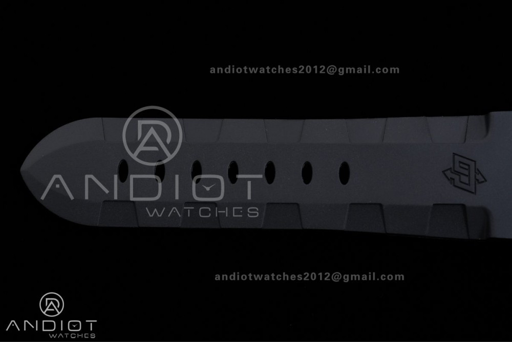 PAM 979 Carbotech VSF Best Edition Carbon Dial on Rubber Strap P.9010 Clone — photo 18