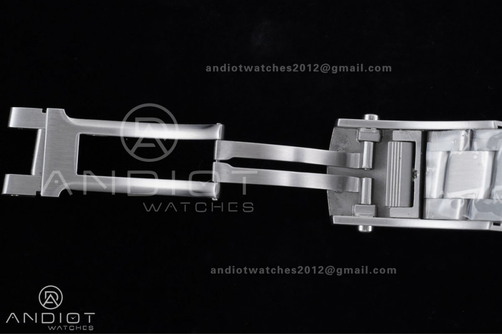 Avenger Chronometer 42mm SS BLSF 1:1 Best Version Black Dial On SS Bracelet A2824 — photo 17
