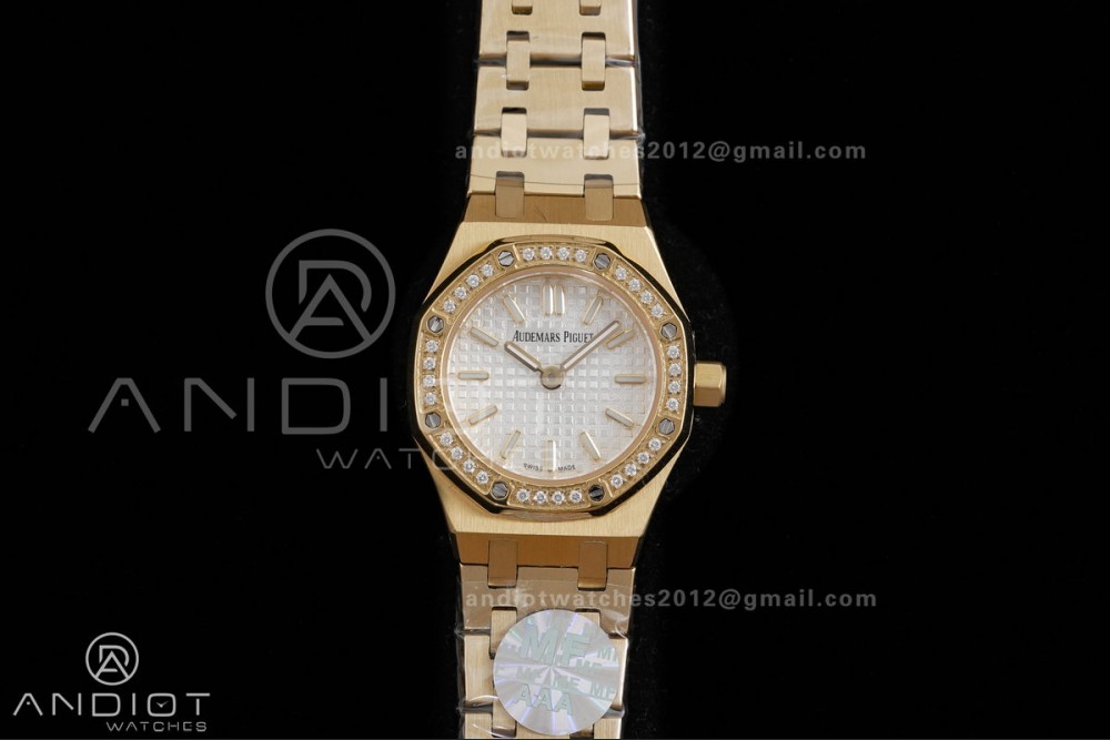 Royal Oak 23mm YG MF 1:1 Best Edition White Dial Diamond Bezel on YG Bracelet Quartz — photo 3