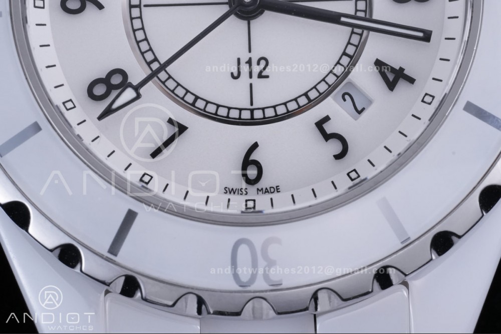 J12 33mm HTF 1:1 Best Edition White Korea Ceramic White Dial Black Markers on Bracelet Swiss Quartz — photo 4