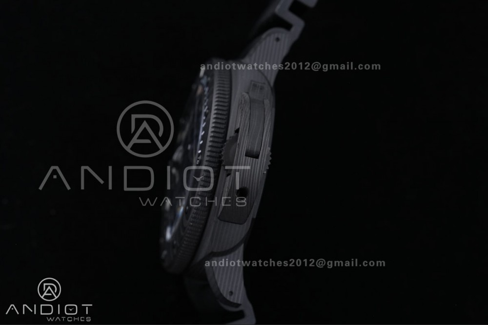 PAM 979 Carbotech VSF Best Edition Carbon Dial on Rubber Strap P.9010 Clone — photo 15