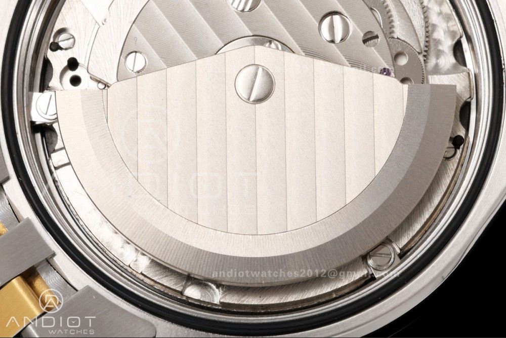 Black Bay One 41 SS/YG HTF 1:1 Best Edition Silver Diamonds Dial on SS/YG Bracelet A26J — photo 12