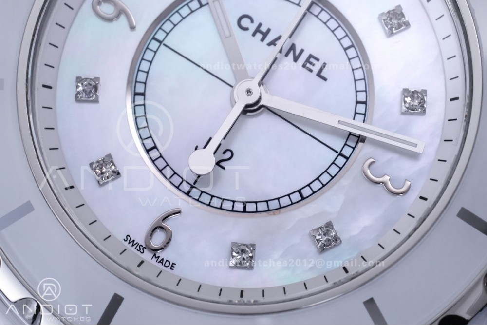 J12 33mm HTF 1:1 Best Edition White Korea Ceramic White MOP Dial on Bracelet ETA Quartz — photo 5