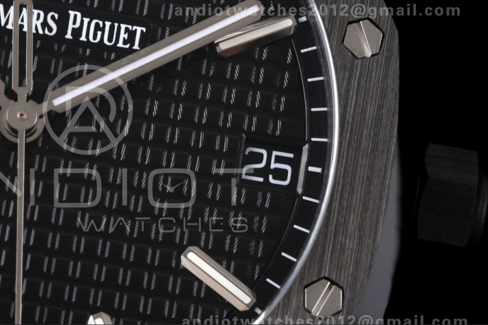 Royal Oak 41mm 15500 Black Ceramic ZF Black Dial on Black Ceramic Bracelet SA4302 Super Clone (Free Sprung) — photo 6