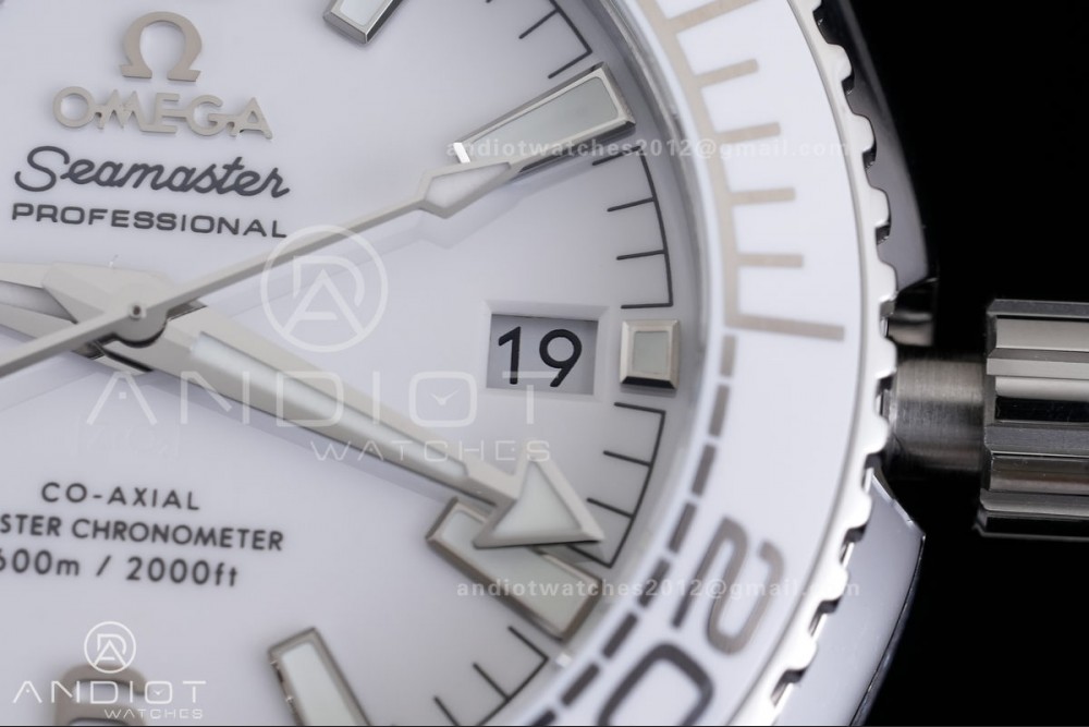 Planet Ocean 39.5mm White Ceramic Bezel SS VSF 1:1 Best Edition White Dial On White Rubber Strap Super Clone Asian 8800 — photo 5