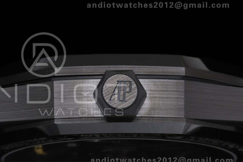 Royal Oak 41mm 15500 Black Ceramic ZF Black Dial on Black Ceramic Bracelet SA4302 Super Clone (Free Sprung) — photo 8