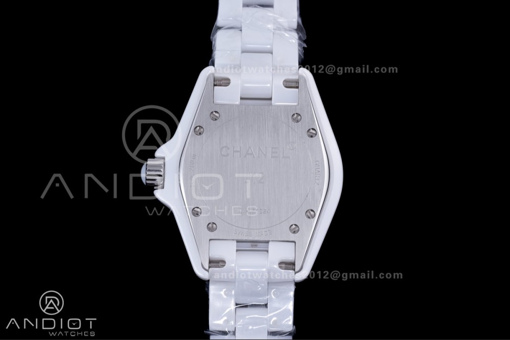J12 33mm HTF 1:1 Best Edition White Korea Ceramic White MOP Dial on Bracelet ETA Quartz — photo 6