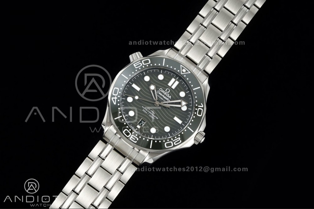 Seamaster Diver 300M SS ORF 1:1 Best Edition Green Ceramic Green Dial on SS Bracelet OR8800 Super Clone — photo 2
