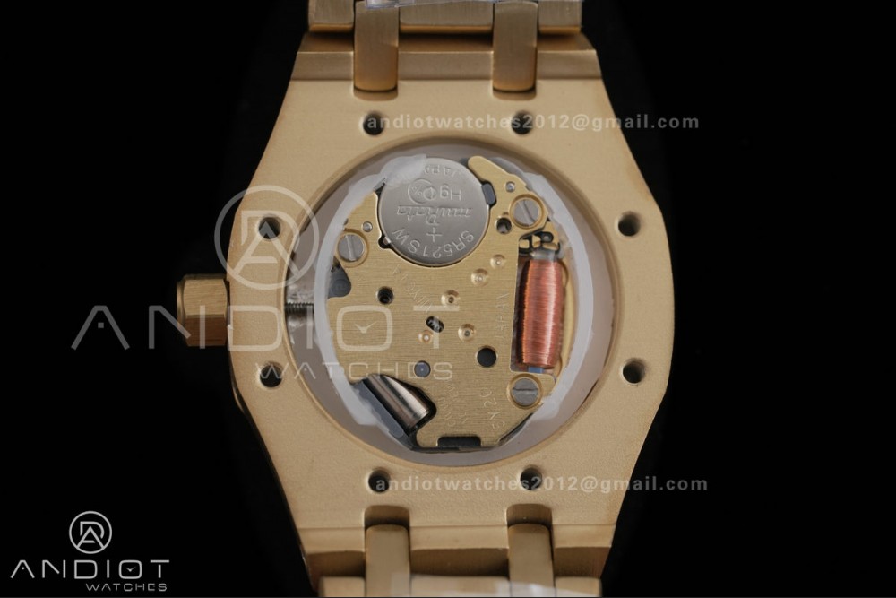 Royal Oak 23mm YG MF 1:1 Best Edition White Dial Diamond Bezel on YG Bracelet Quartz — photo 10