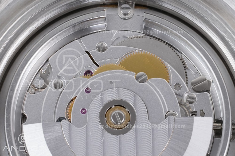 Avenger Chronometer 42mm SS BLSF 1:1 Best Version Black Dial On SS Bracelet A2824 — photo 10